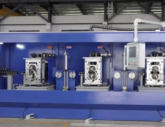 Zein material prozesatzen diren nagusiki Two High Rolling Machine-k
